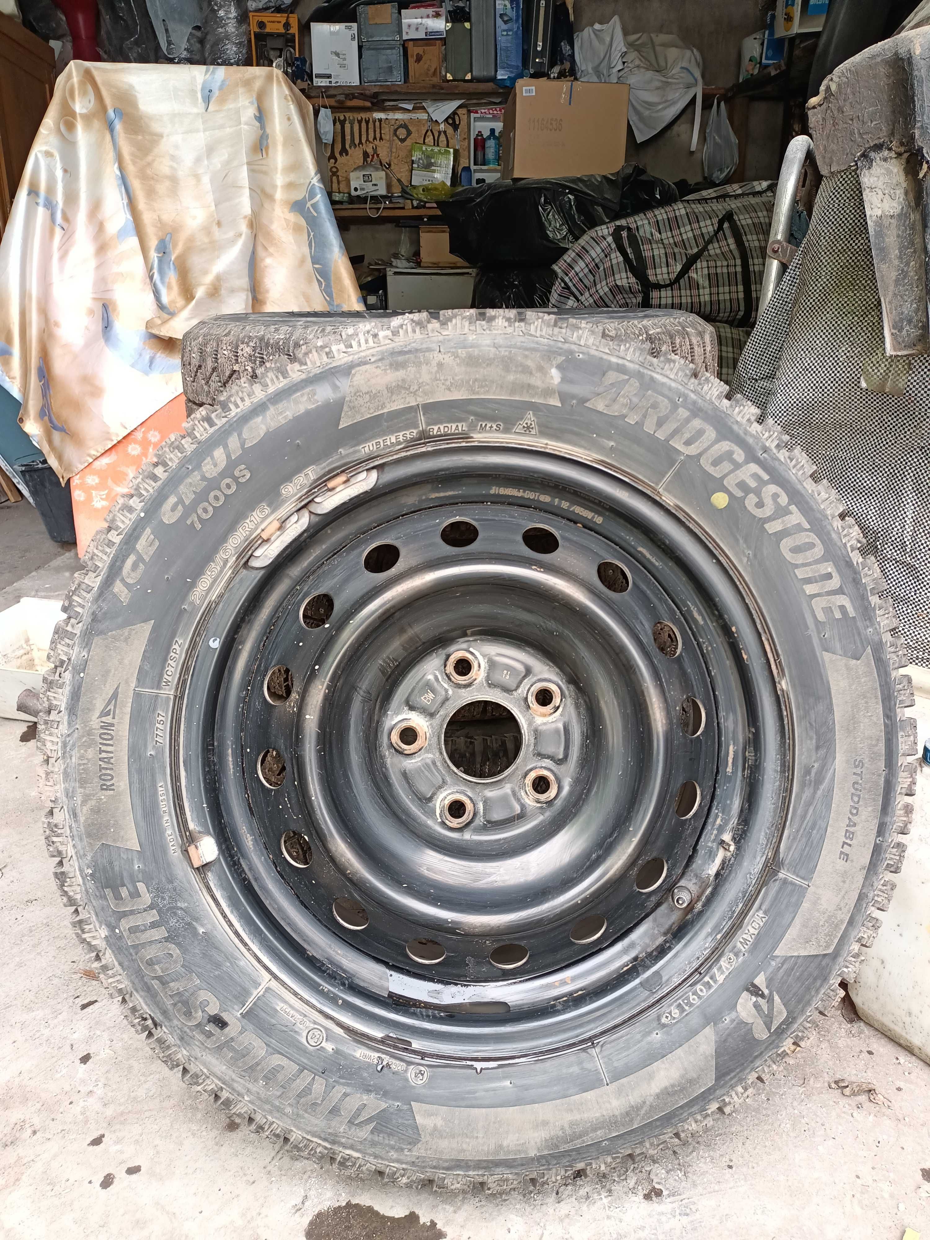 колеса в сборе 205/60 R16