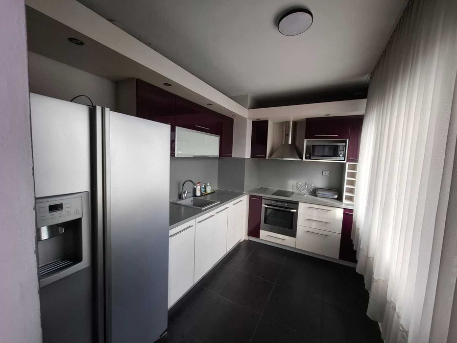 Отдава под наем 2-стаен просторен апартамент Красна Поляна 2