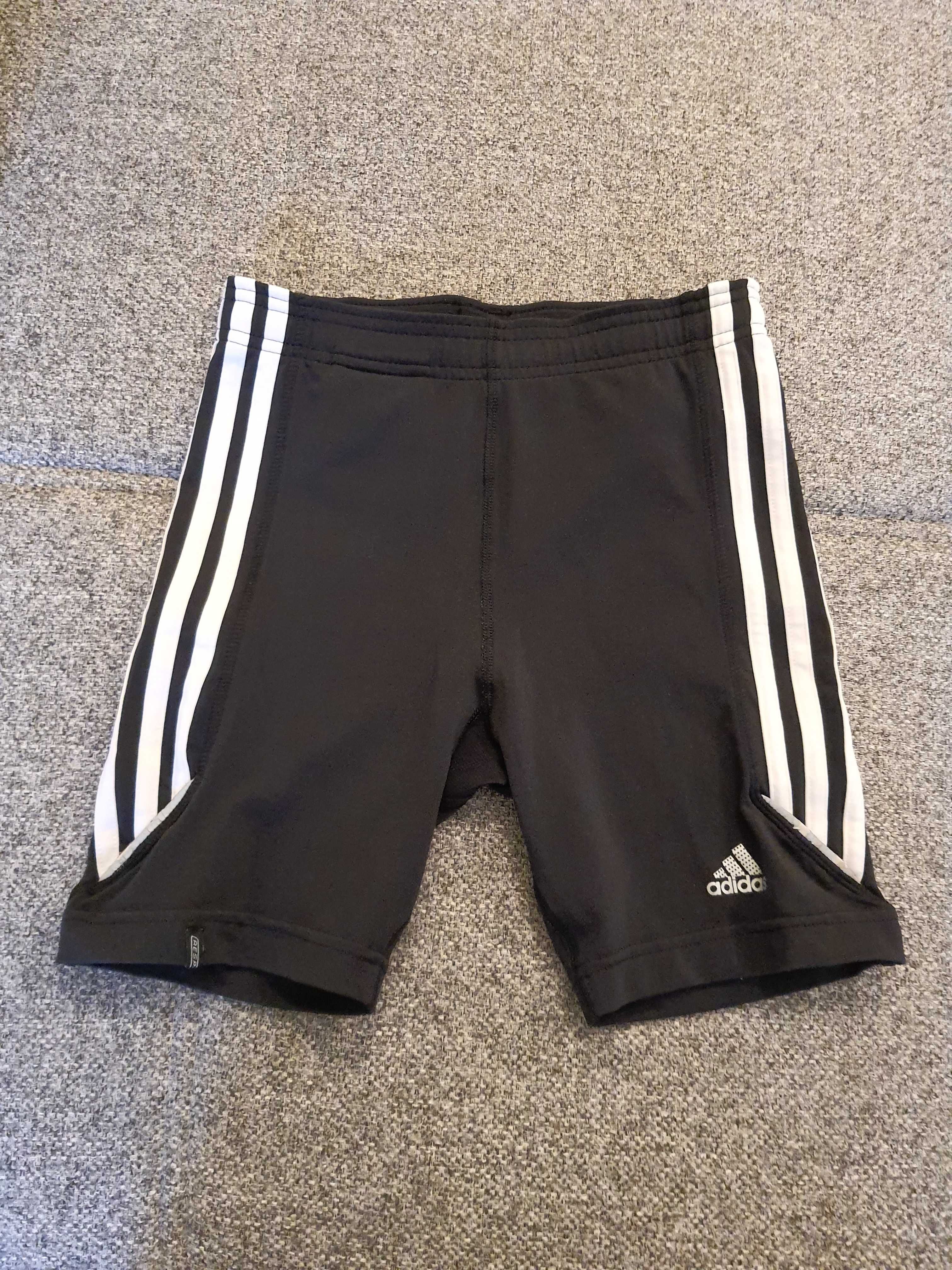 Adidas, pantaloni scurți sport