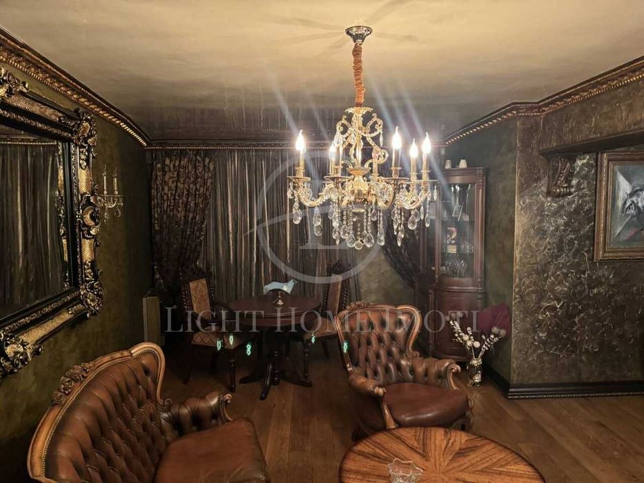 Продава се Двустаен апартамент в Пловдив, Кършияка - 92 кв.м за 2718 €/кв.м - Снимка #1