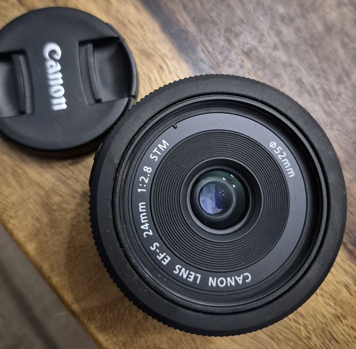 Obiectiv Canon EF-S 24 mm macro 2.8 STM ca nou