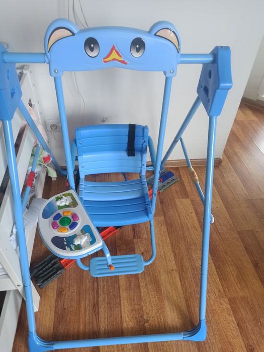 Детская качеля со звуковыми эффектами