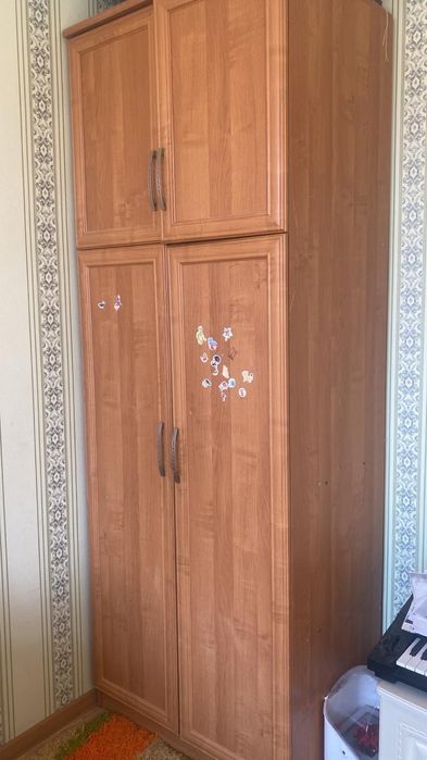 Спальный и шкаф продам срочно