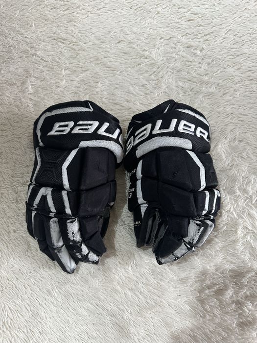 Продам хоккейные краги Bauer