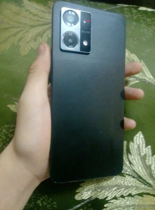 Продам OPPO RENO 7