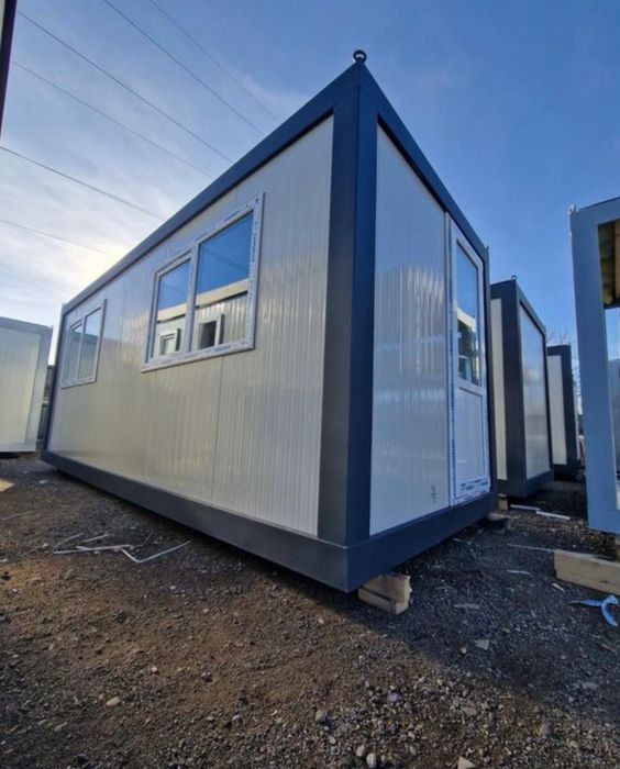 Vând containere standard