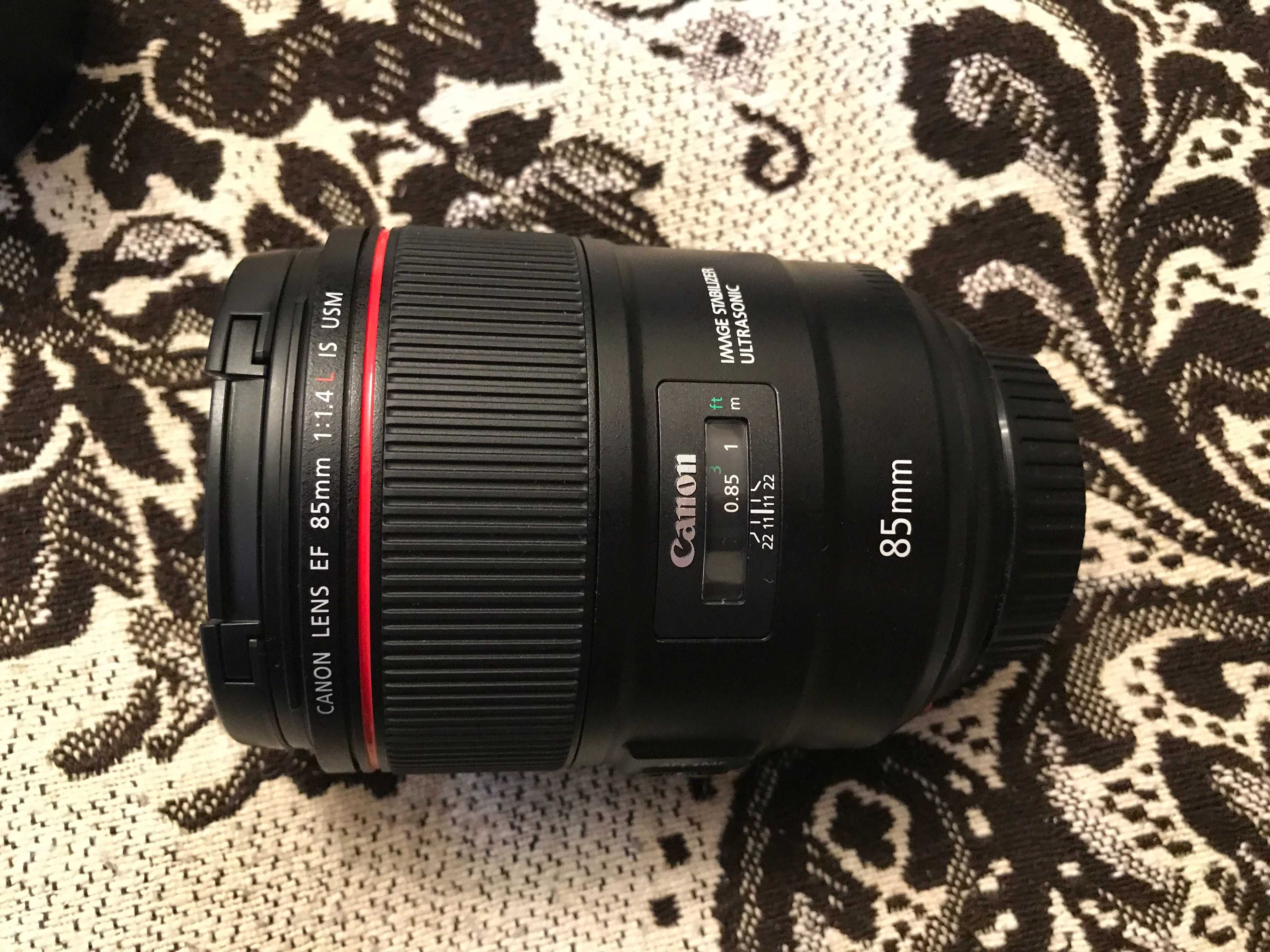 Canon Lens EF 85mm f 1.4 L USM