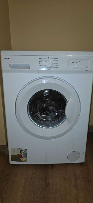 Пералня Crown на година