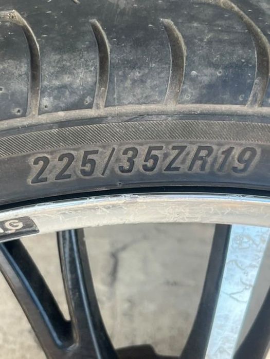 Продавам джантии