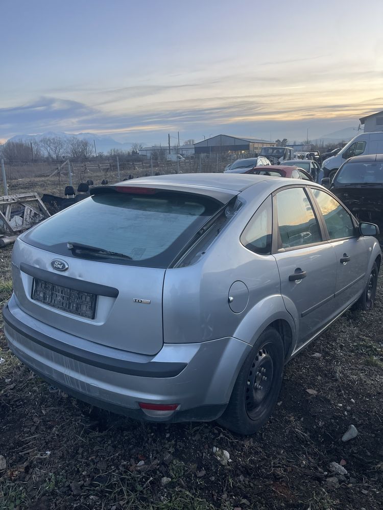 Dezmembrez ford focus 2 1.6 g8da