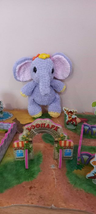 Ръчно изработена плюшена играчка