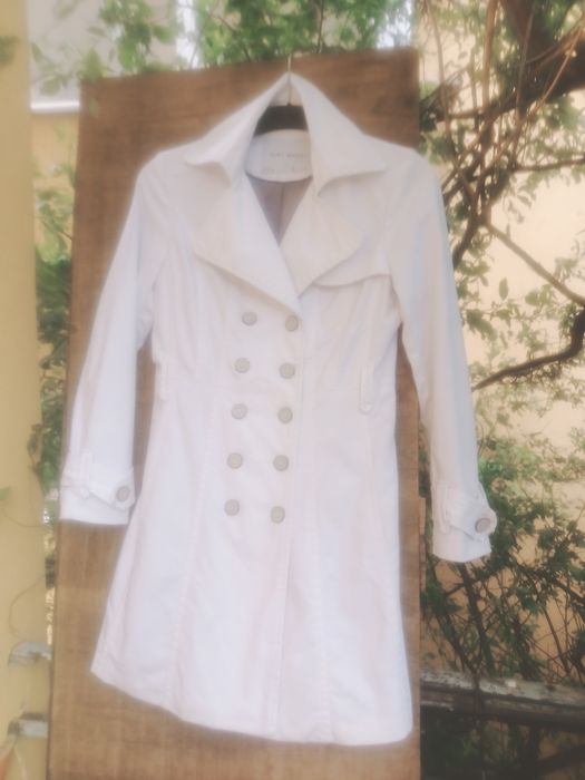 Trench Zara Basic alb , S-M