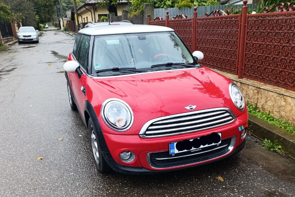 Mini Cooper One 1.6 benzina aspirat 2012
