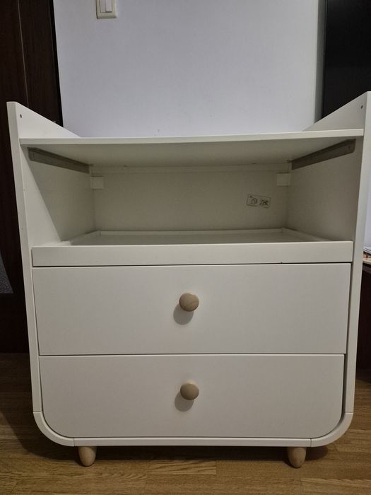 Masa de infasat Myllra alba