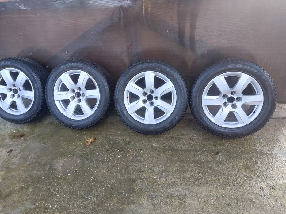 Vând jante audi R17  anvelope  m +s!
