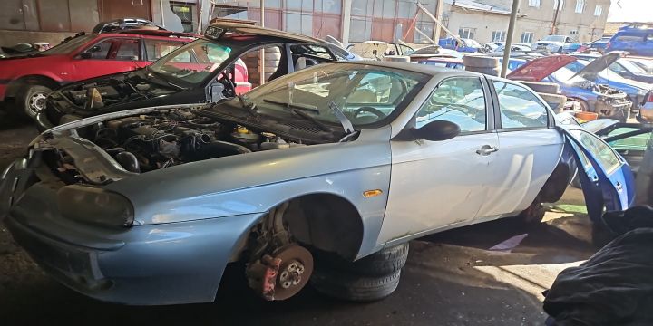 Volanta Alfa Romeo 156 932 (facelift)