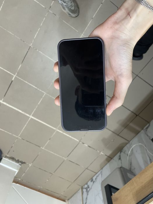 Iphone 13 акб 84 128 гб