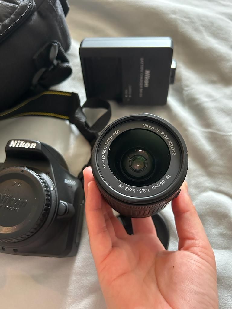 Aparat foto DSLR Nikon D3500, 24.2MP, Negru + Obiectiv AF-P 18-55mm VR