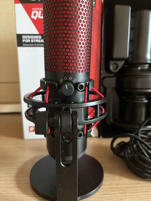 Hyperx quadcast microfon streaming