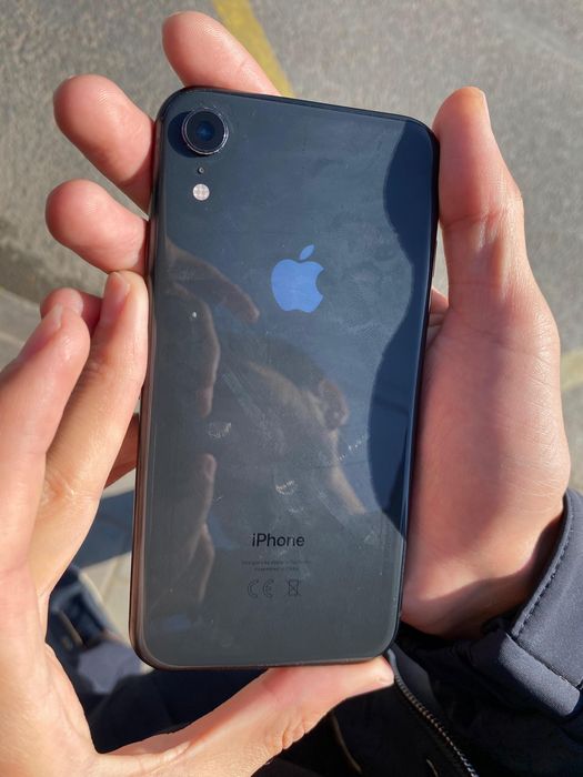 Iphone Xr в хорошем состоянии