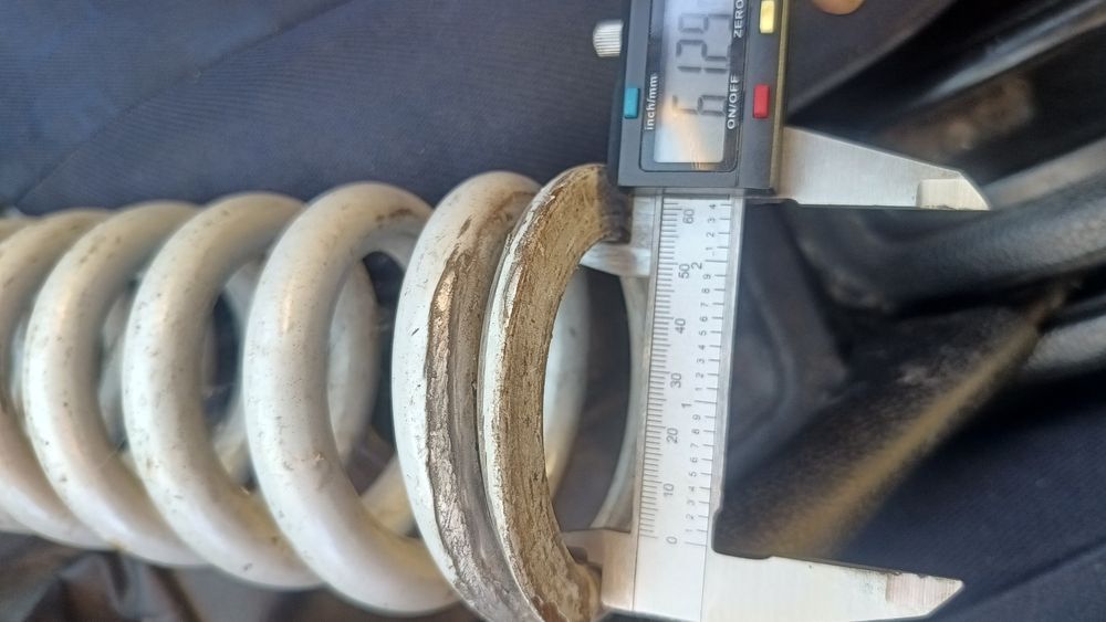 Спортни пружини за койловъри 250мм