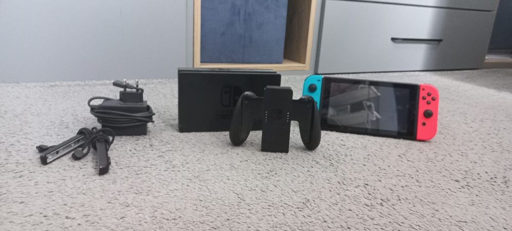 Nintendo Switch doua manete , Mariokart Mariorabbids Supermario world