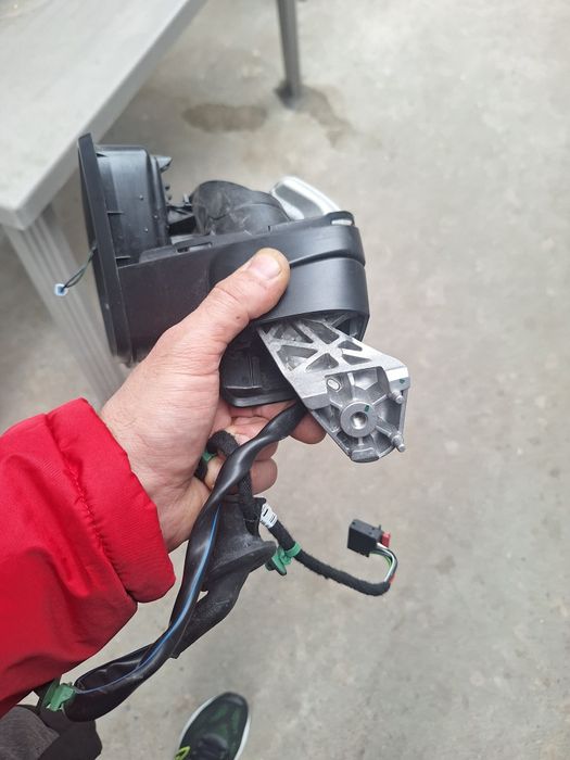 Oglinda stanga, dreapta, cu rabatare sau fara passat B8