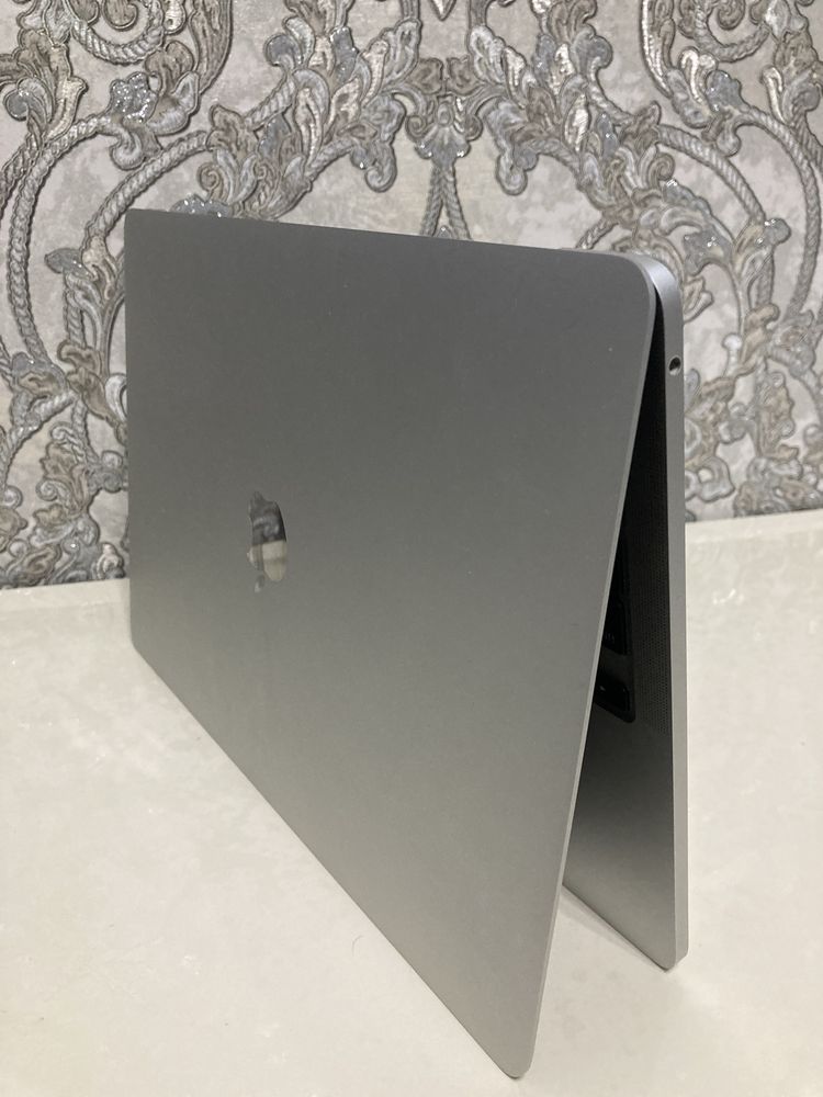 Macbook Pro 2 M 8/512 gb
