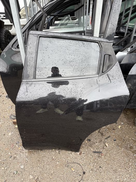 Задна лява врата за Nissan Juke 2015 год.