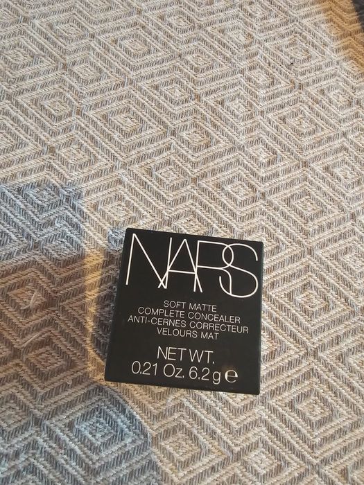 Nars eraser corrector