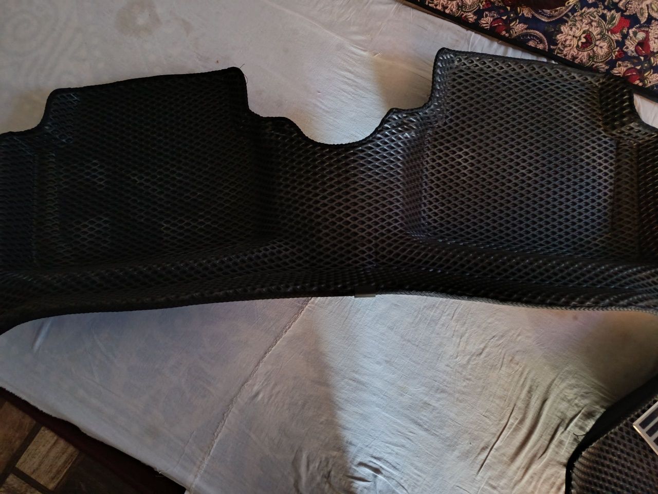 Polik sotiladi Cobalt uchun