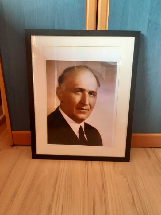 Портрет на Тодор Живков в рамка 42/53 см