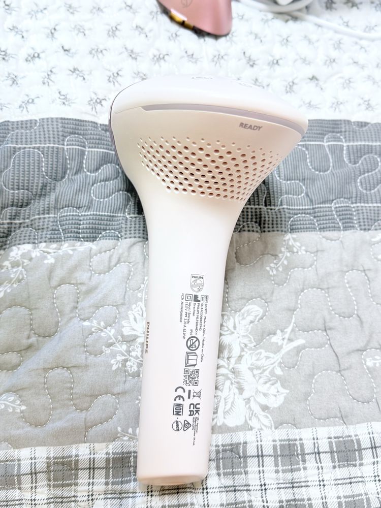 Фотоепилатор Philips lumea BRI977