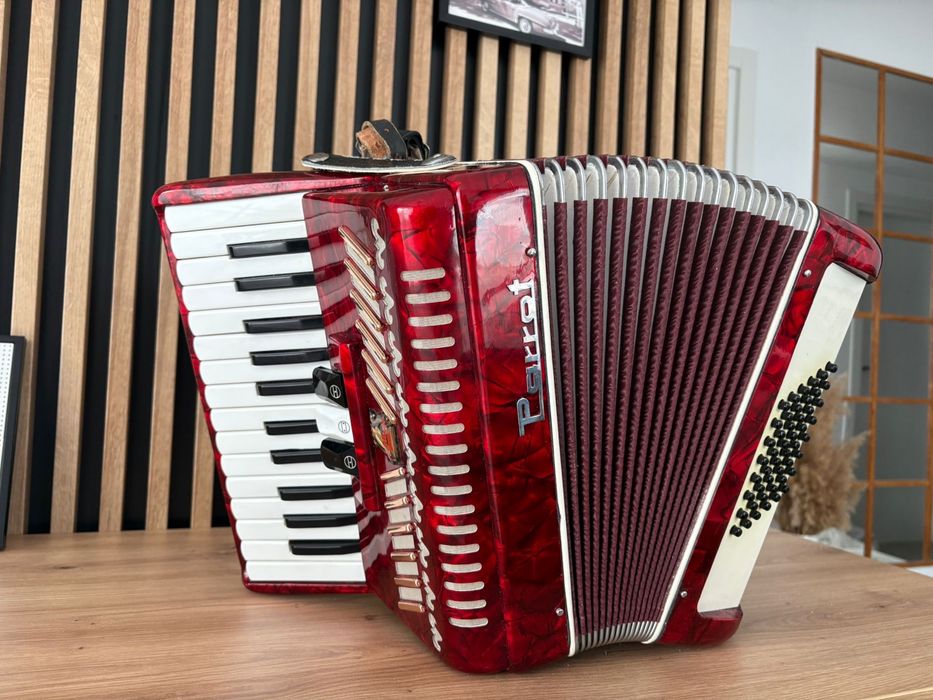 Acordeon Parrot cu 48 de basi