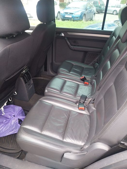Vând Volkswagen Touran 2005