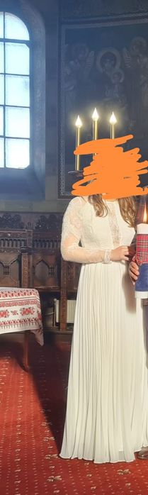 Rochie mireasa cu mâneci lungi
