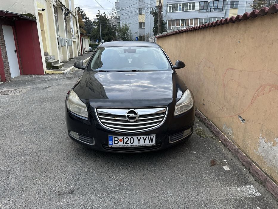 Opel insignia 1.6 diesel acte la zi fiscal pe loc stare buna