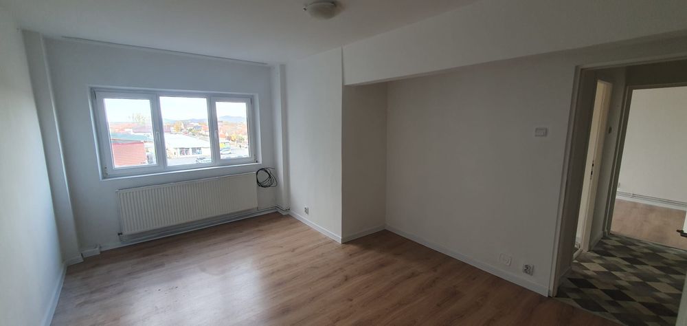 Apartament de închiriat