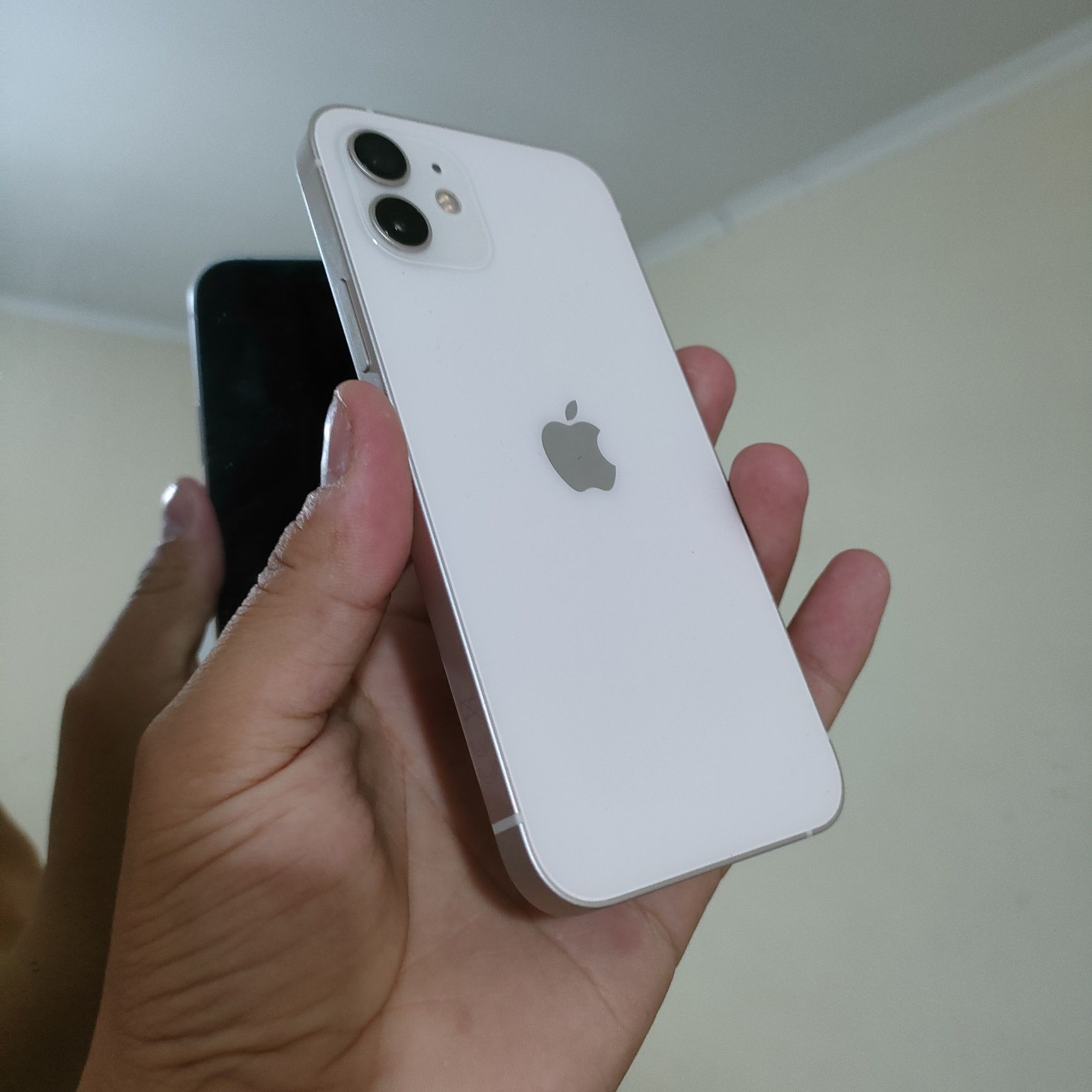 Iphone 12 sotiladi 128Gb