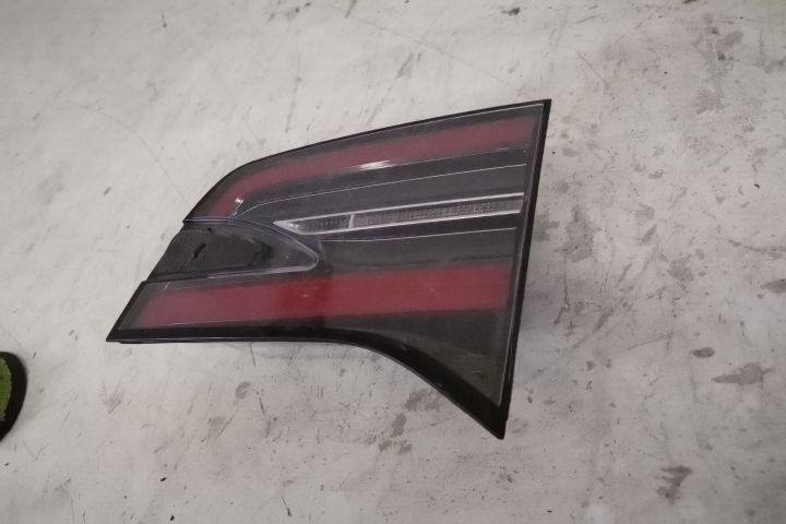 Стоп Заден Десен Оригинален Led За Повреден Тесла / Tesla Model X 1 [