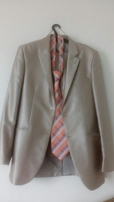 Продам костюм, не дорого!