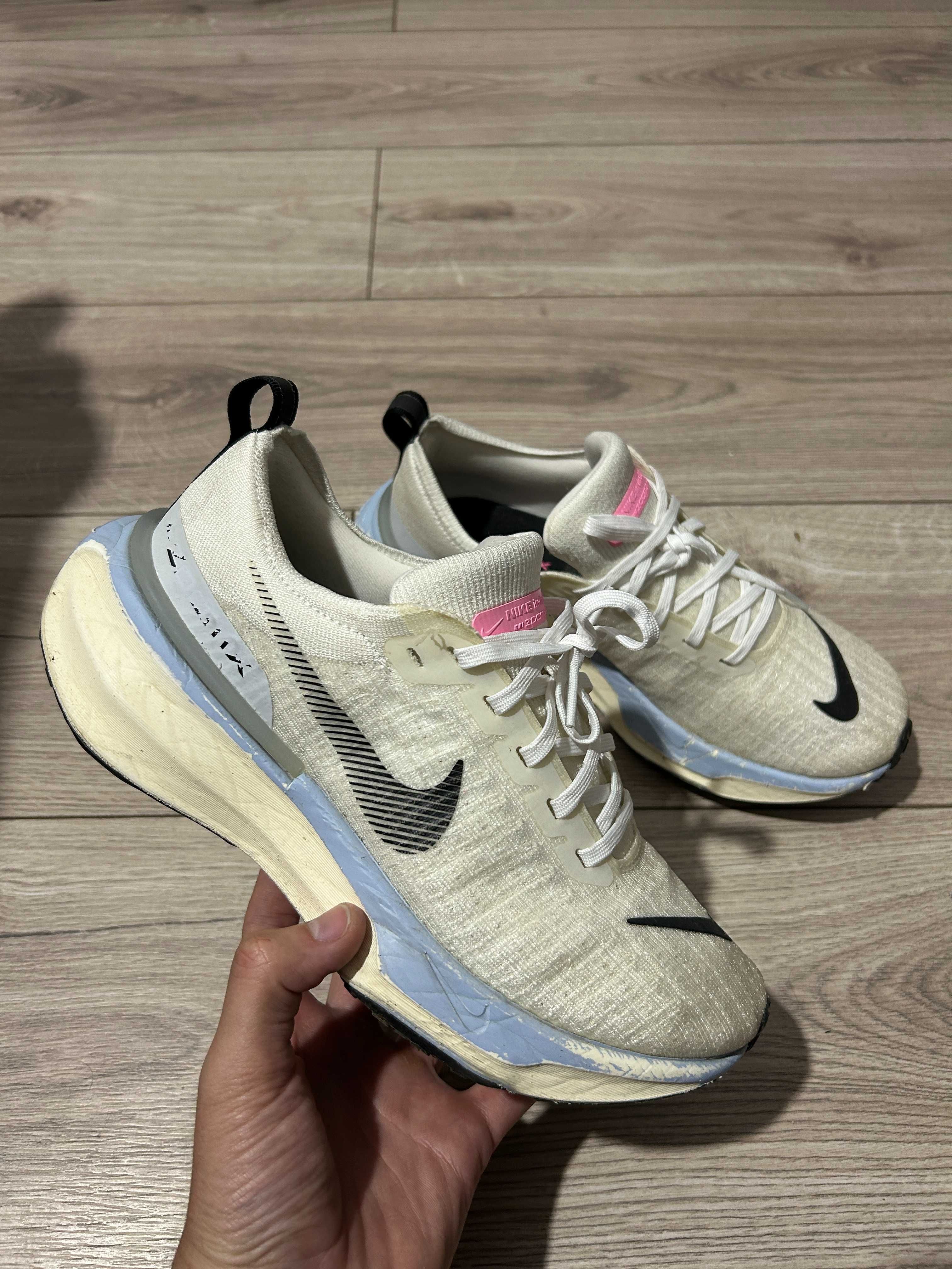 Adidasi Nike ZoomX Invincible Run Flyknit 3 Marimea 41-26cm-