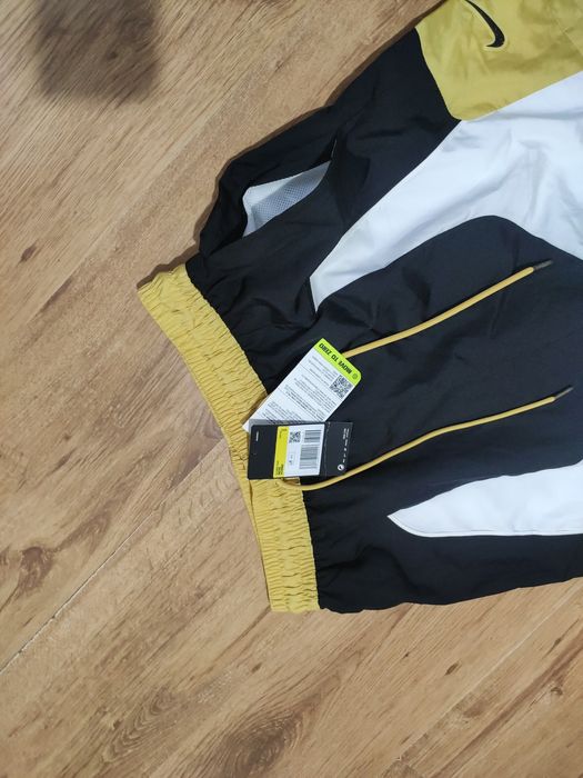 Pantaloni scurți Nike mărimea S