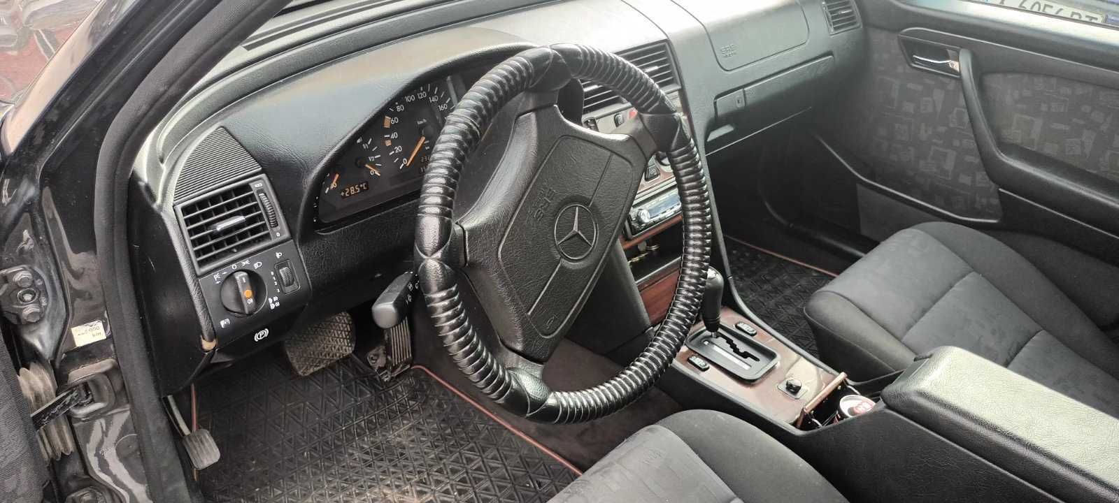 Mercedes-Benz(Мерцедес-Бенз) C250 Turbo diesel W202 на части