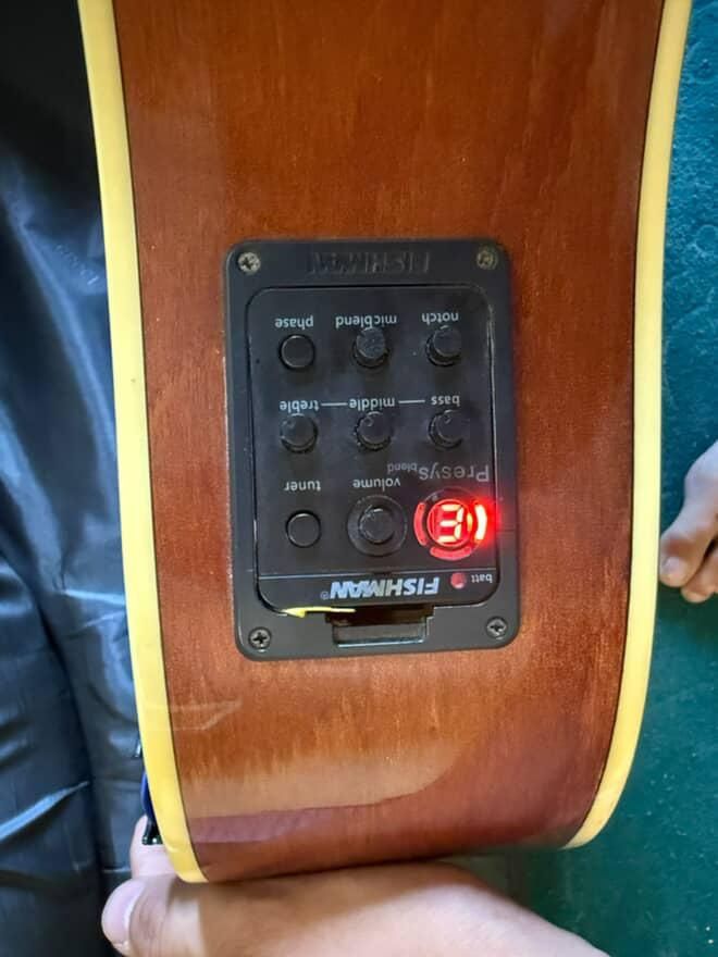 Gitara 41 razmer