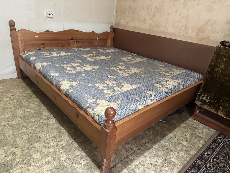 Спалня от масивно дърво размер 160/200