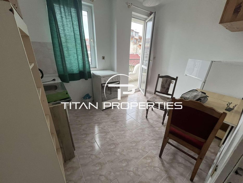 Дава се под наем Двустаен апартамент в Варна, Център - 60 кв.м за 325 € - Снимка #4