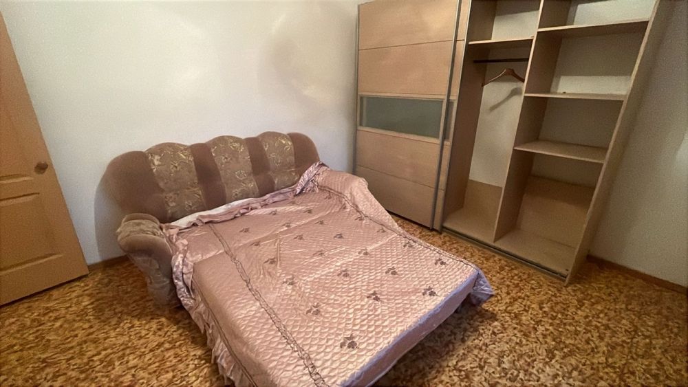 Продам бу Диван 3-2-1 и 1 большой