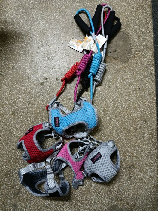 Нагръдник с повод за куче