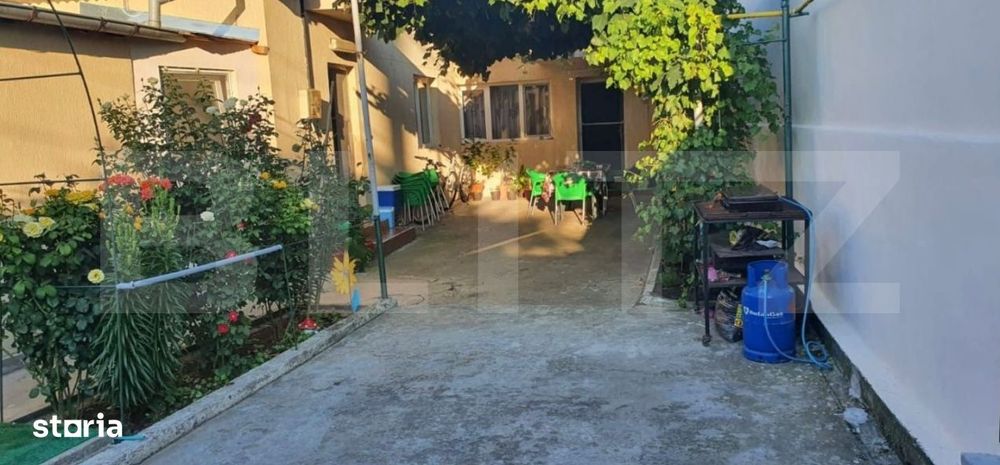 Casa de vanzare, 3 camere, teren 211 mp--Colosseum